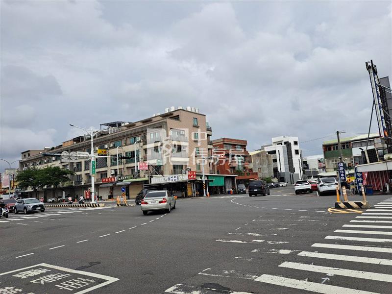鄭仔寮大港段持分建地房屋室內格局與周邊環境