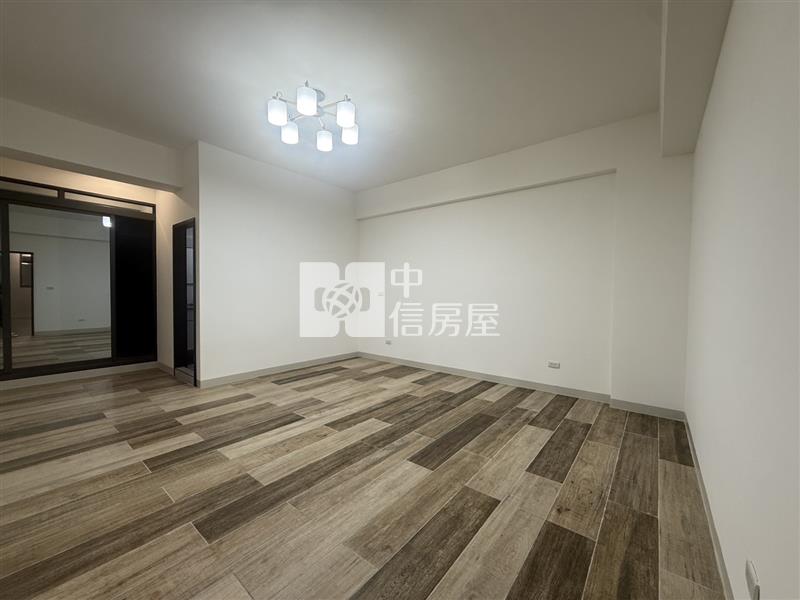 潮州全新電梯別墅房屋室內格局與周邊環境