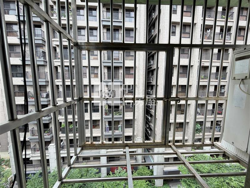 【專任】桃園火車站收租套房房屋室內格局與周邊環境