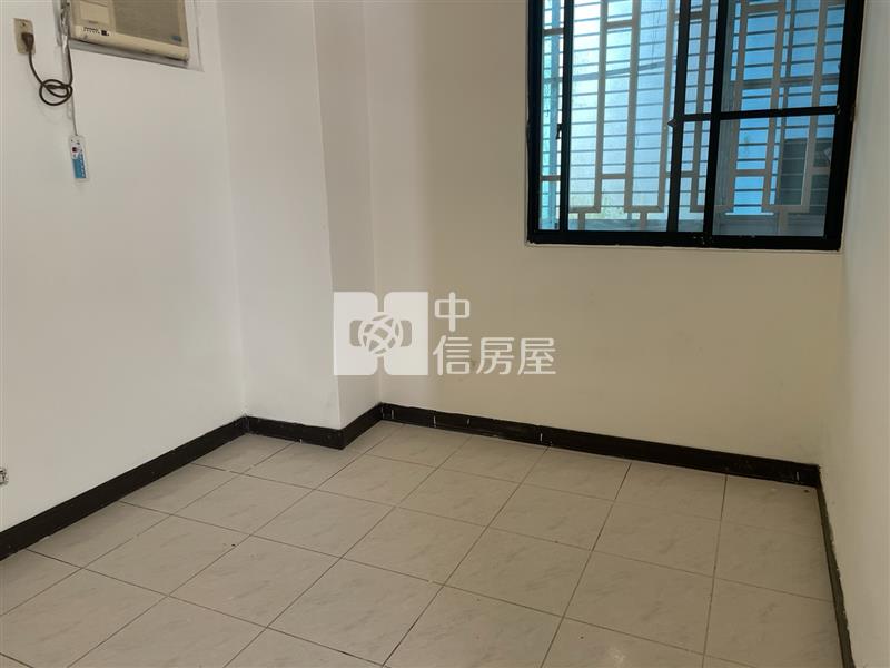 近長庚商圈｜稀有庭院宅・無障礙友善・大平面車位房屋室內格局與周邊環境