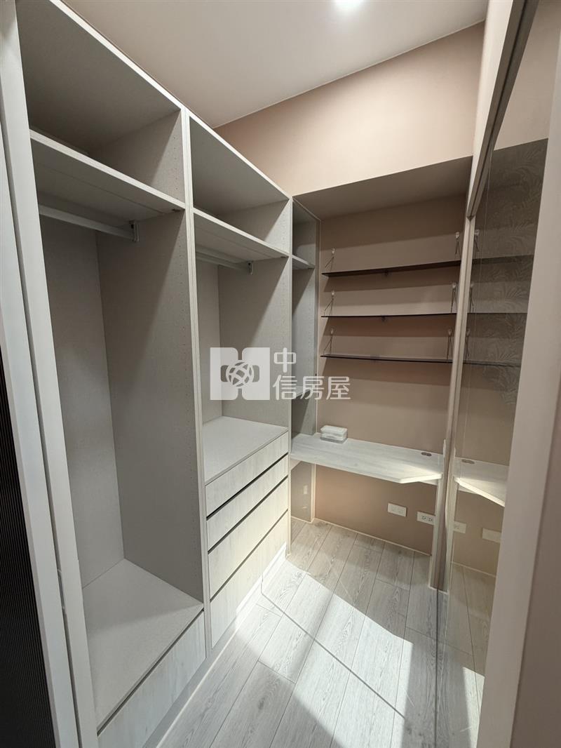 臻璽絕美裝潢電梯2房房屋室內格局與周邊環境