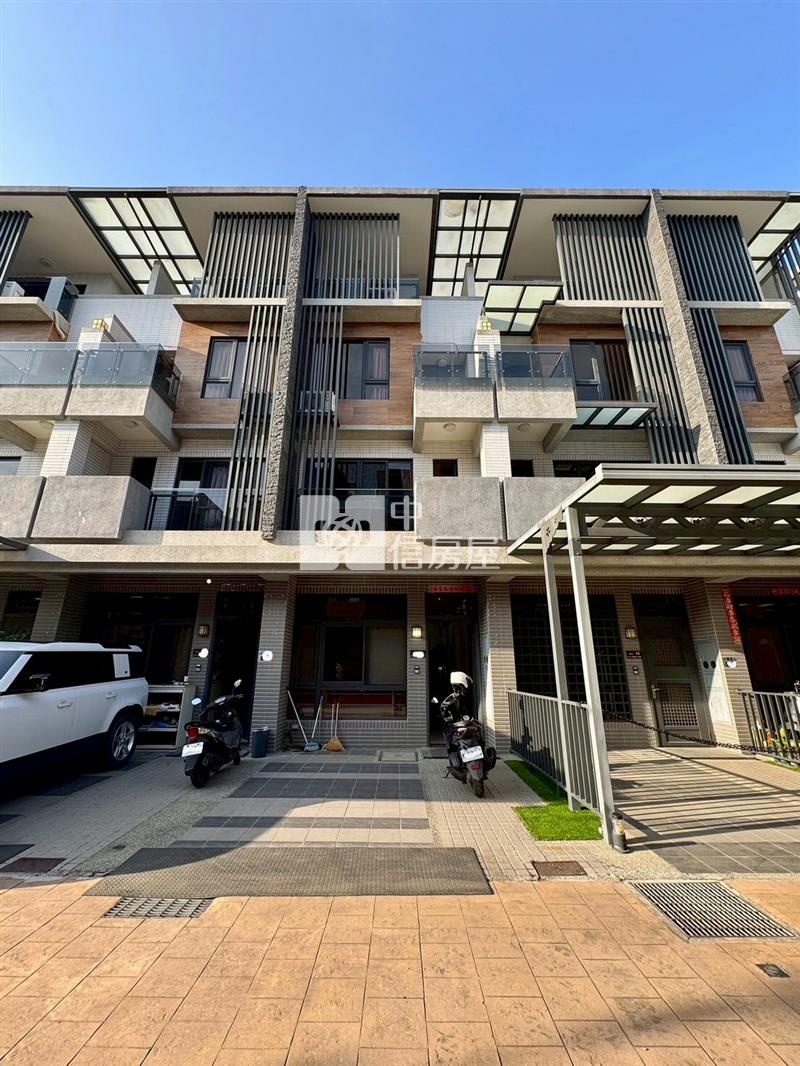 草屯完整學區輕屋齡透天房屋室內格局與周邊環境