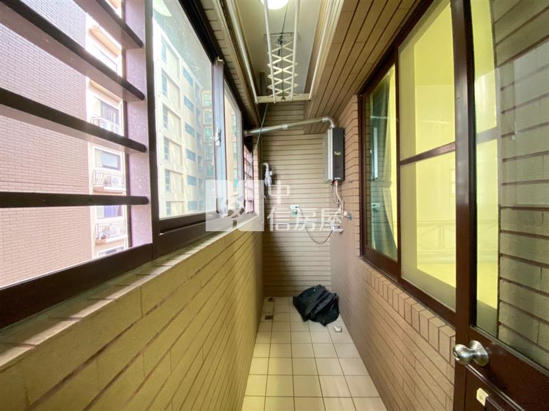 歡樂家庭房屋室內格局與周邊環境