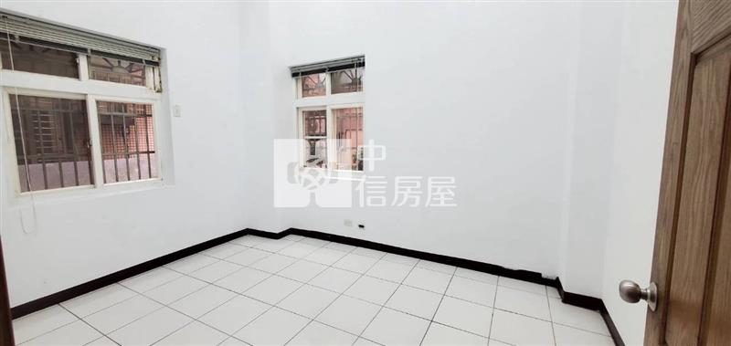 比佛利發財大金店面房屋室內格局與周邊環境