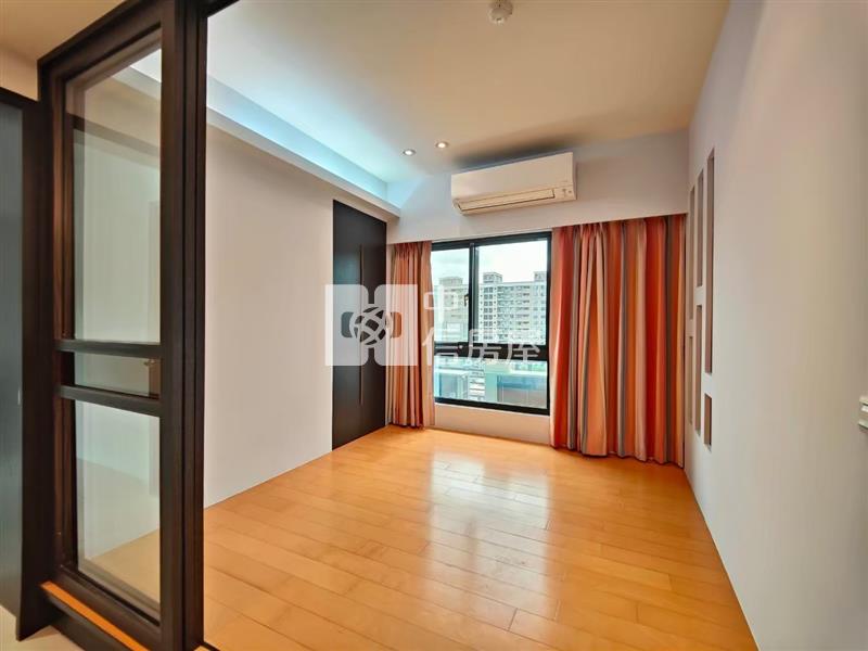 鉑金House房屋室內格局與周邊環境