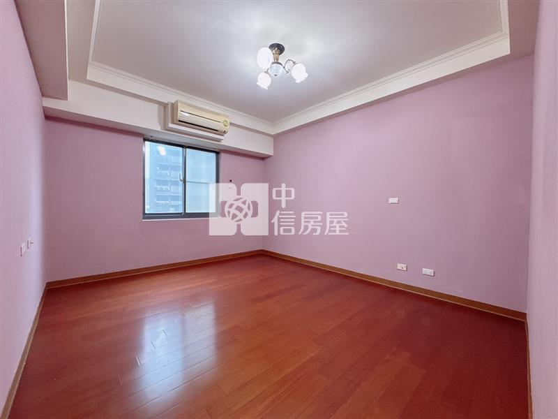 忠福商圈旁【戀戀歐洲】超值4房車房屋室內格局與周邊環境