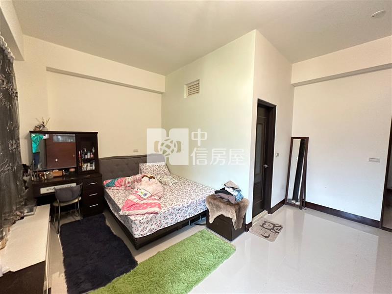 台開星巴克旁邊間別墅(工業宅)(A14)房屋室內格局與周邊環境