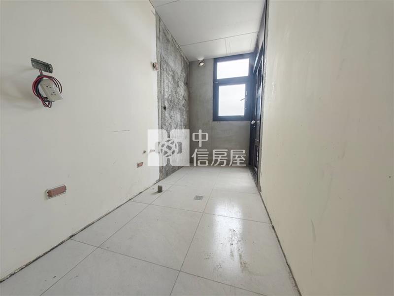 南清大育賢國中全新三房平面車位房屋室內格局與周邊環境