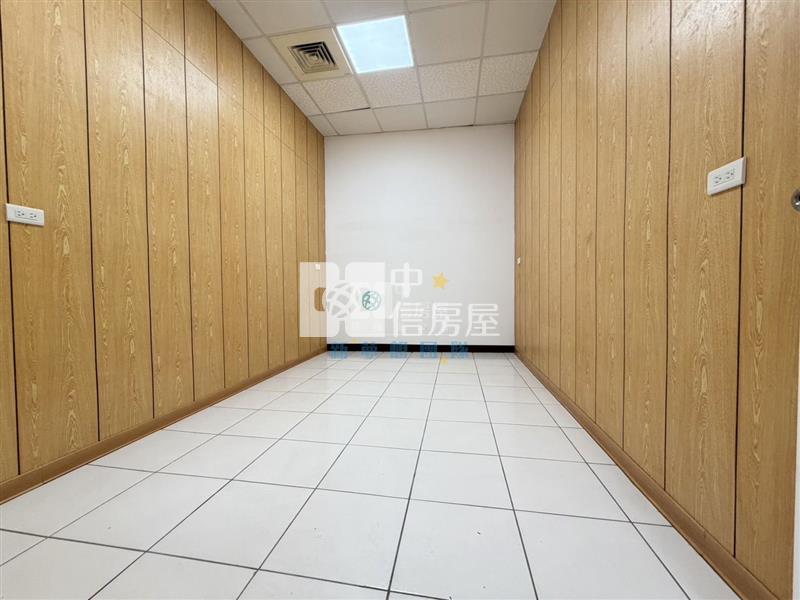 【新夢想】比佛利大面寬金店面房屋室內格局與周邊環境