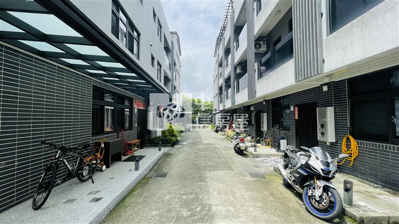 礁溪成家首選電梯附車位透天房屋室內格局與周邊環境