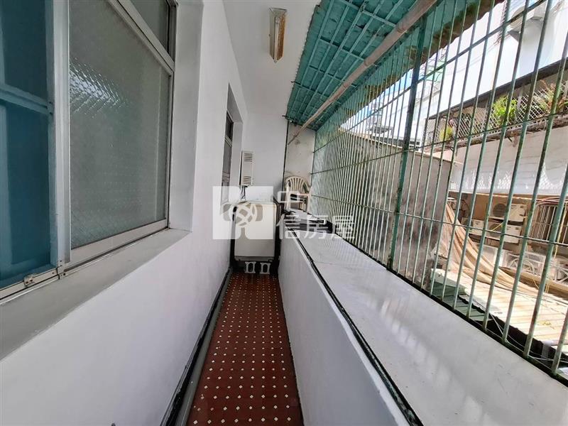 苓雅國中忠孝夜市公寓2樓房屋室內格局與周邊環境