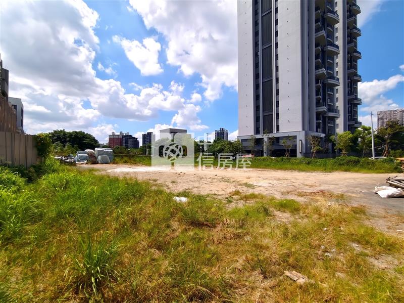 正14期巨蛋旁方正透天角地房屋室內格局與周邊環境