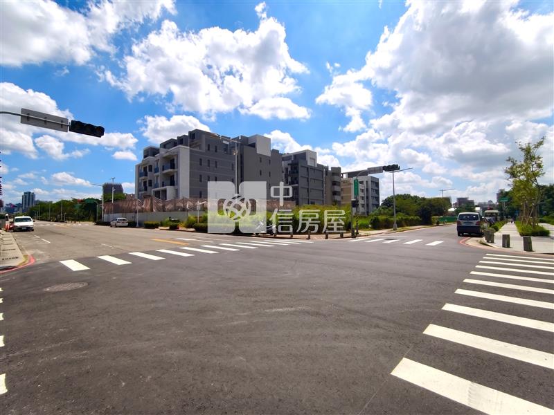 正14期巨蛋旁方正透天角地房屋室內格局與周邊環境