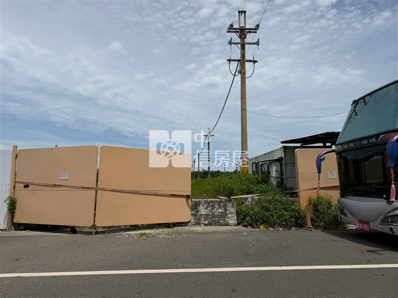 中山段大面積養殖用地房屋室內格局與周邊環境
