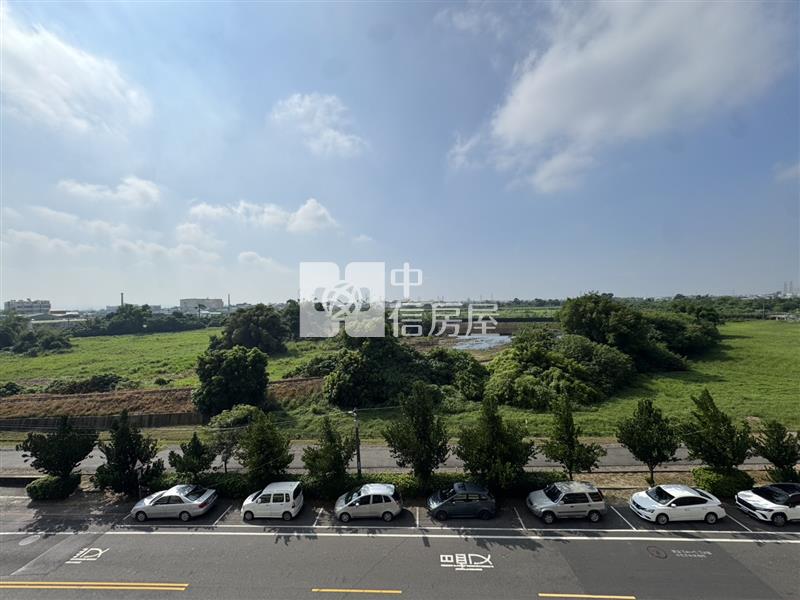 建業路綠意景觀健身宅|298萬輕鬆成家房屋室內格局與周邊環境