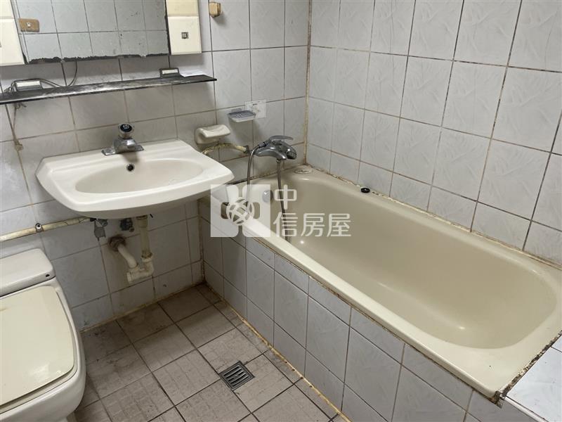 大衛營豪門大戶房屋室內格局與周邊環境