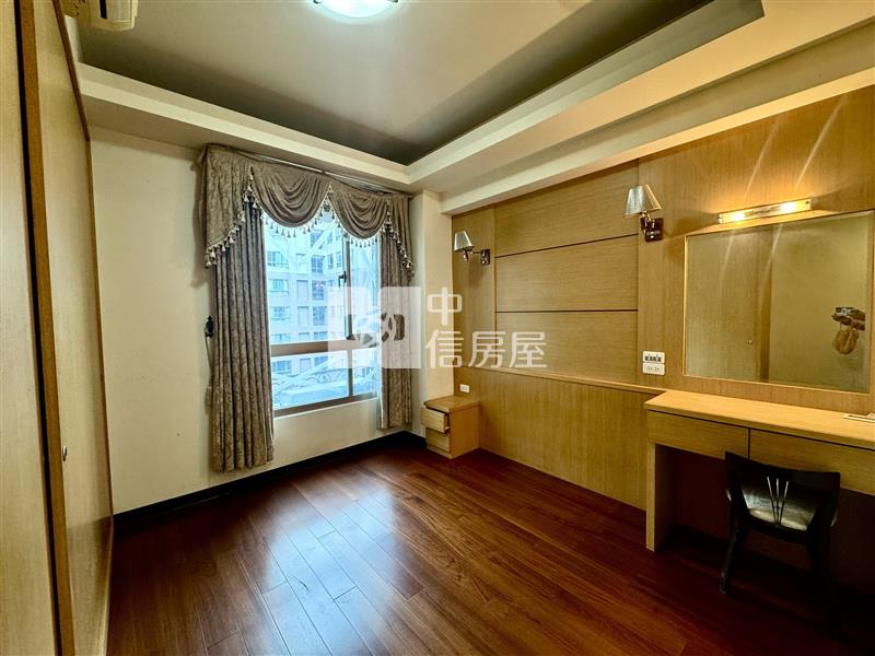 【奔馳】花都房屋室內格局與周邊環境