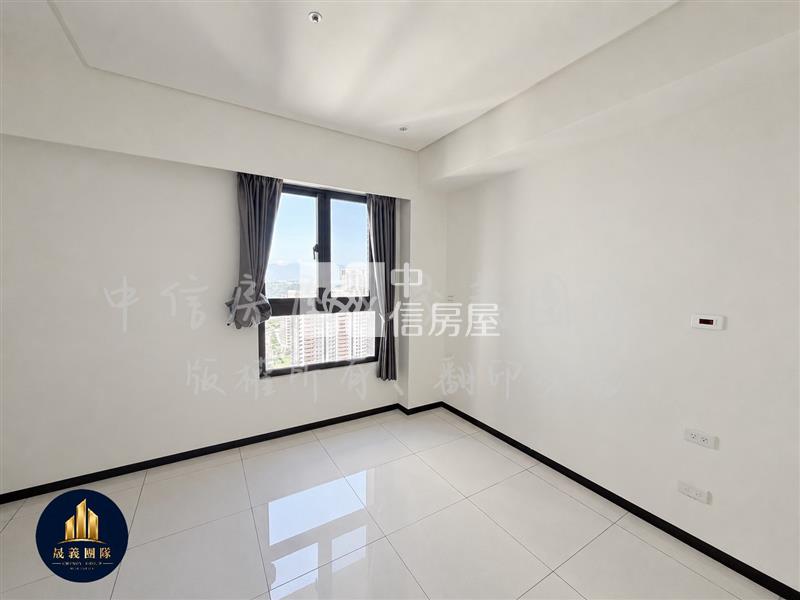 A7高樓層邊間戶|三房最好戶型大車位| 精緻裝潢即可入住房屋室內格局與周邊環境