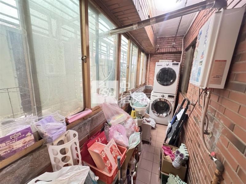 中壢新屋交流道.文化國小邊間美三房平車房屋室內格局與周邊環境