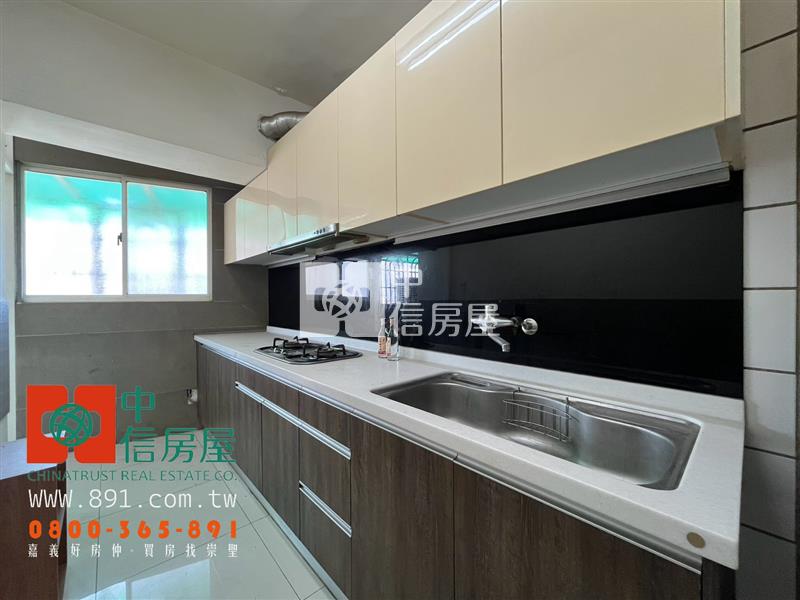 中興路星巴克3房房屋室內格局與周邊環境