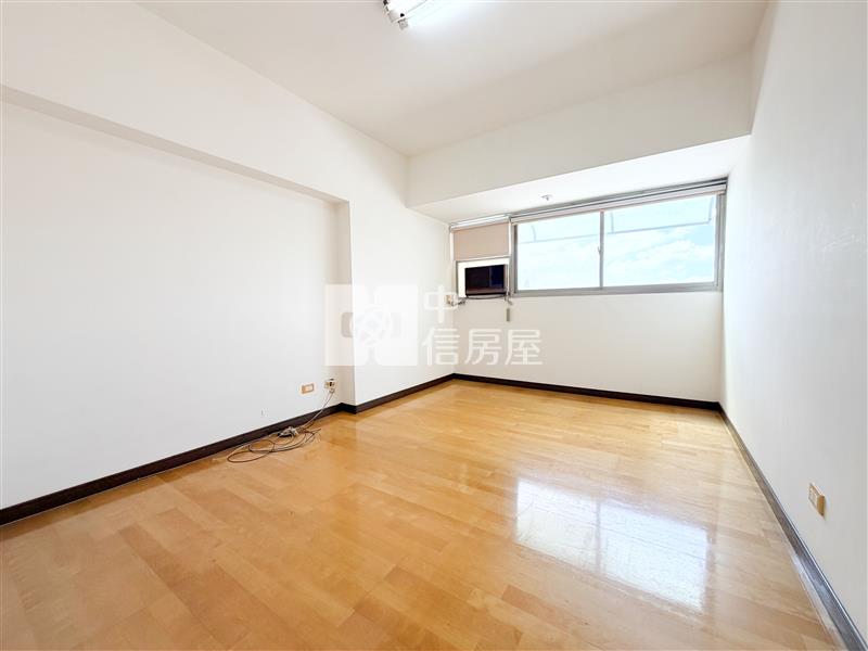 檸檬樹三房機上車位房屋室內格局與周邊環境