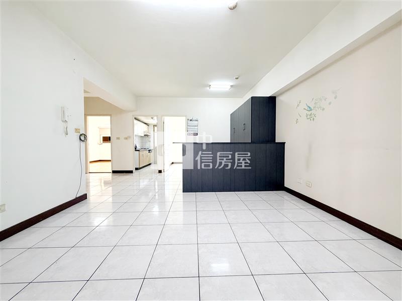 檸檬樹三房機上車位房屋室內格局與周邊環境
