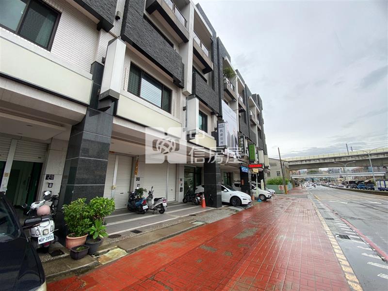 豐原臨路雙車透店房屋室內格局與周邊環境