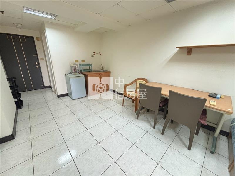(得意之居)中興大學一房一廳大陽台大套房房屋室內格局與周邊環境