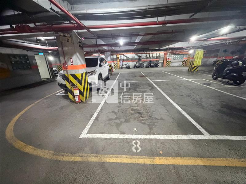 近市府.愛買.交流道.中平商圈美三房車房屋室內格局與周邊環境