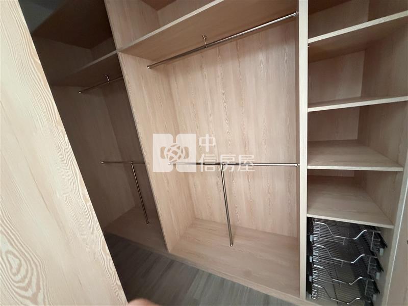 平鎮山仔頂整新車庫透天房屋室內格局與周邊環境