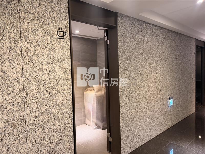 昭揚CBD經貿中心邊間綠景+車位房屋室內格局與周邊環境