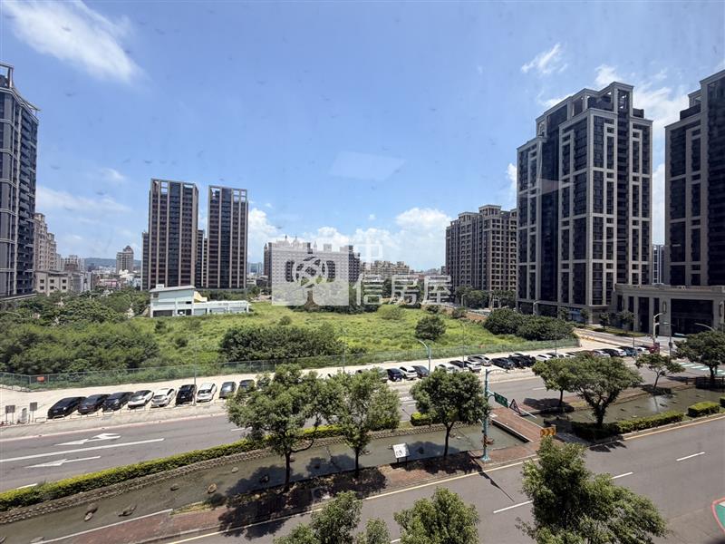 昭揚CBD經貿中心邊間綠景+車位房屋室內格局與周邊環境