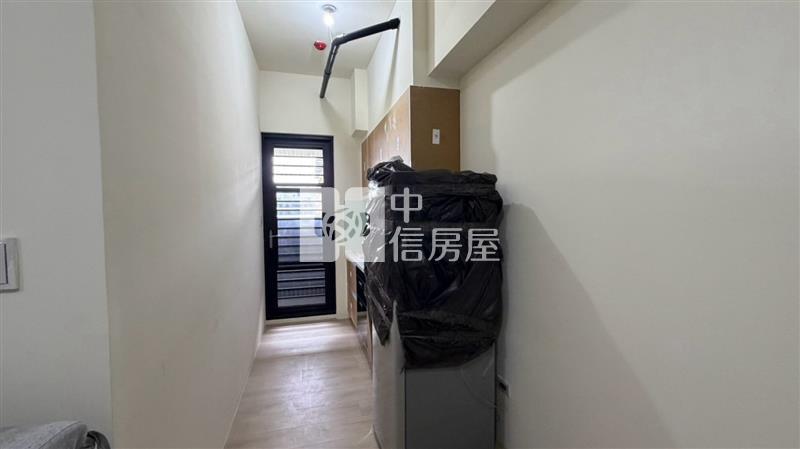 高鐵特區二房平車房屋室內格局與周邊環境