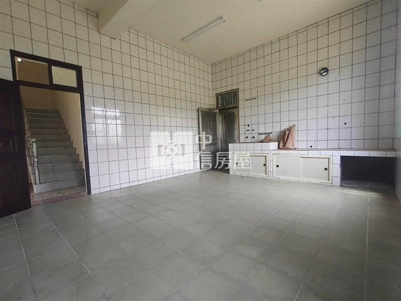 新屋東明國小獨門獨院後湖路大空間農舍房屋室內格局與周邊環境