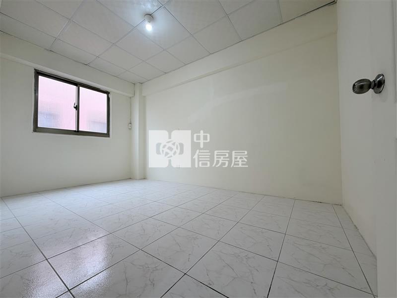 龍岡忠貞三房房屋室內格局與周邊環境