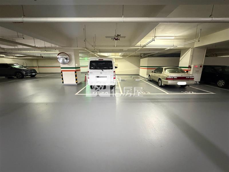 lalaport 高樓層三房雙平車朝南視野戶房屋室內格局與周邊環境