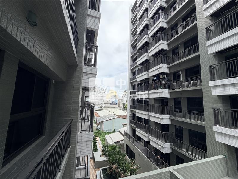 (專)花蓮火車站超綻2房車(B63)房屋室內格局與周邊環境