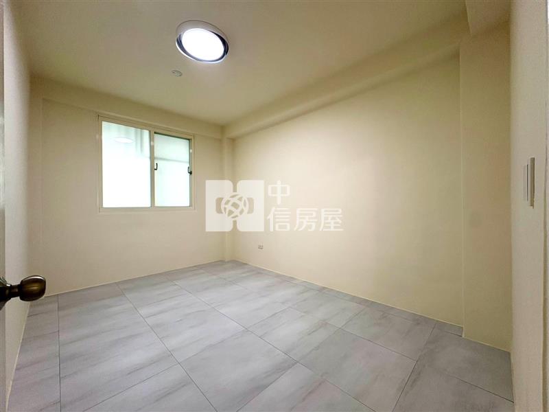 興進路全新裝潢美三房|水管電線全更新房屋室內格局與周邊環境