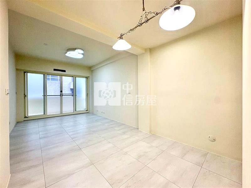 興進路全新裝潢美三房|水管電線全更新房屋室內格局與周邊環境