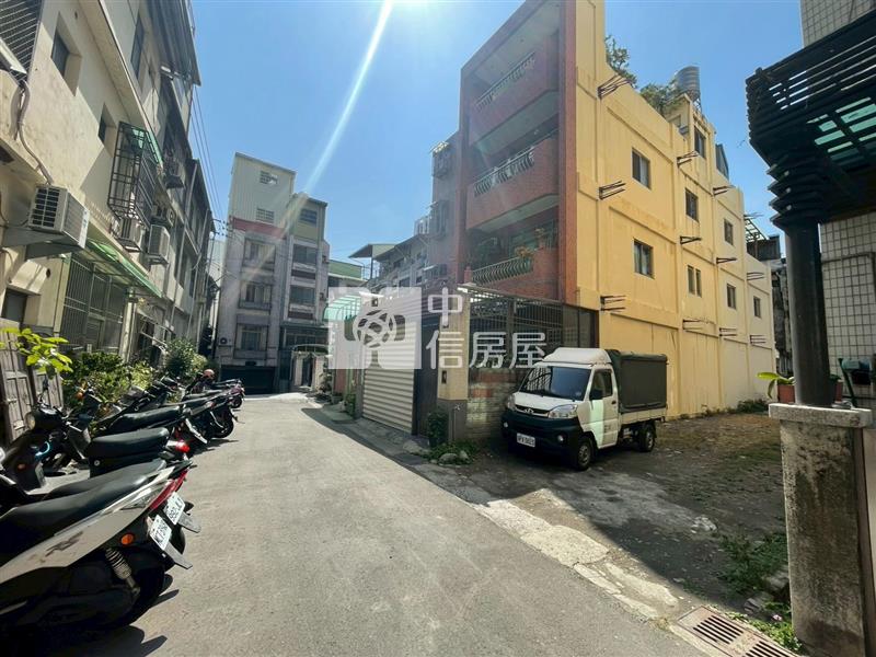 逢甲商圈收租21套透天房屋室內格局與周邊環境