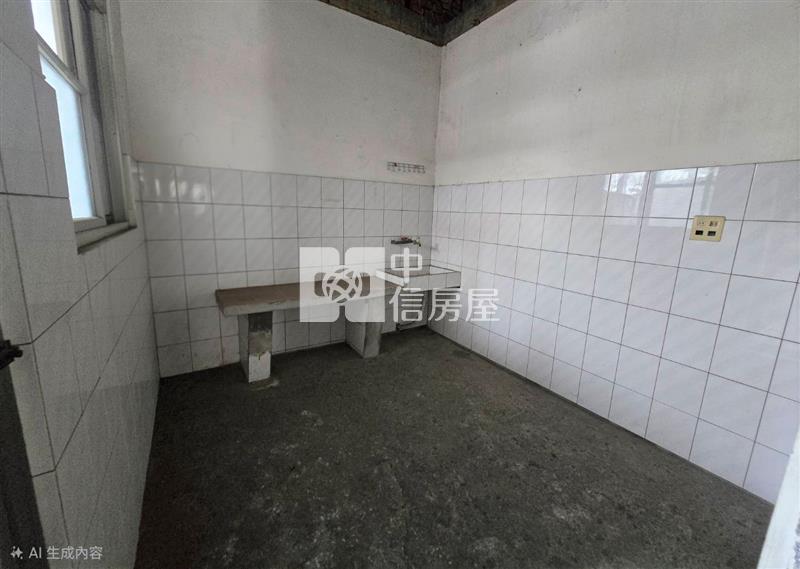崇倫學區大面寬平房房屋室內格局與周邊環境