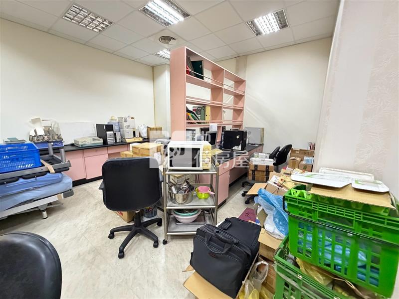 高雄軟體科技園區國城UFO智慧辦公大樓1房屋室內格局與周邊環境