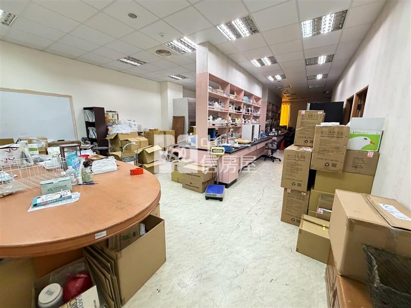 高雄軟體科技園區國城UFO智慧辦公大樓1房屋室內格局與周邊環境