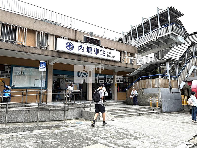 內壢 成章二街面寬金店面房屋室內格局與周邊環境