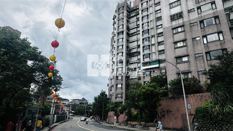 ▲新海灣金店透天A+車位房屋室內格局與周邊環境