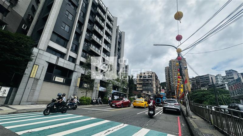 ▲新海灣金店透天A+車位房屋室內格局與周邊環境