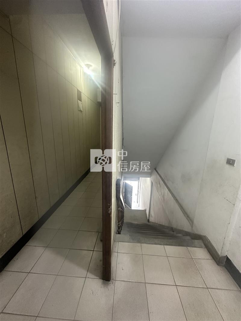 【神馬】台茂商業區透天廠房房屋室內格局與周邊環境