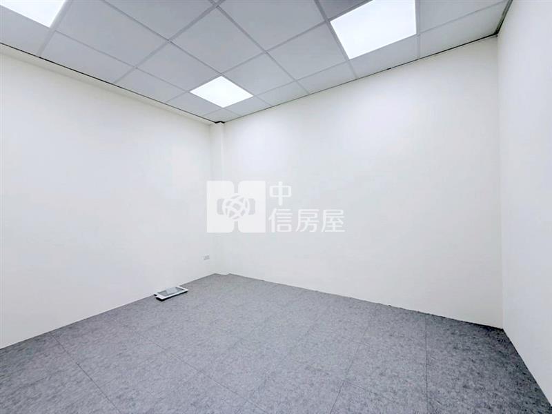 向上忠勇高投報透店房屋室內格局與周邊環境
