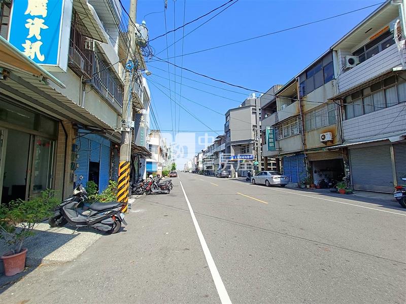茄萣市區金店住房屋室內格局與周邊環境