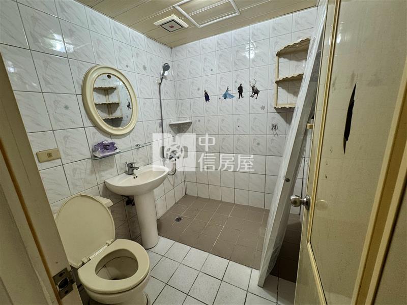 聚寶莊電梯3房房屋室內格局與周邊環境